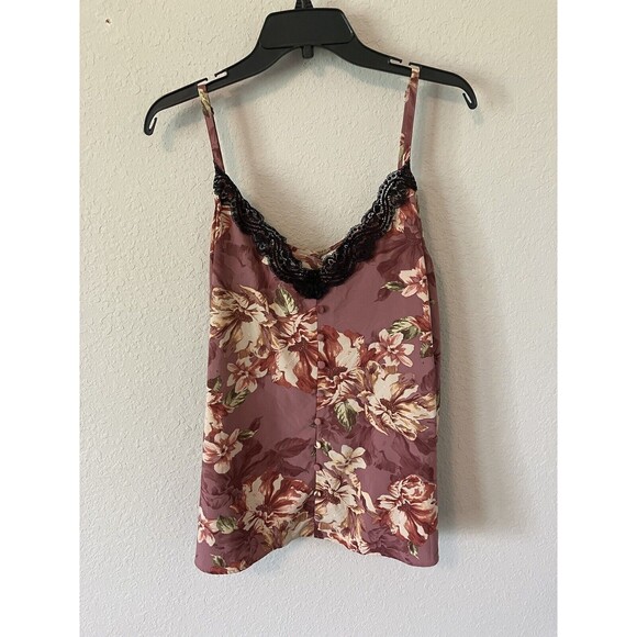 Torrid Purple Floral Lace Trim V-neck Camisole Top Adjustable Straps Size 1 - Picture 2 of 8
